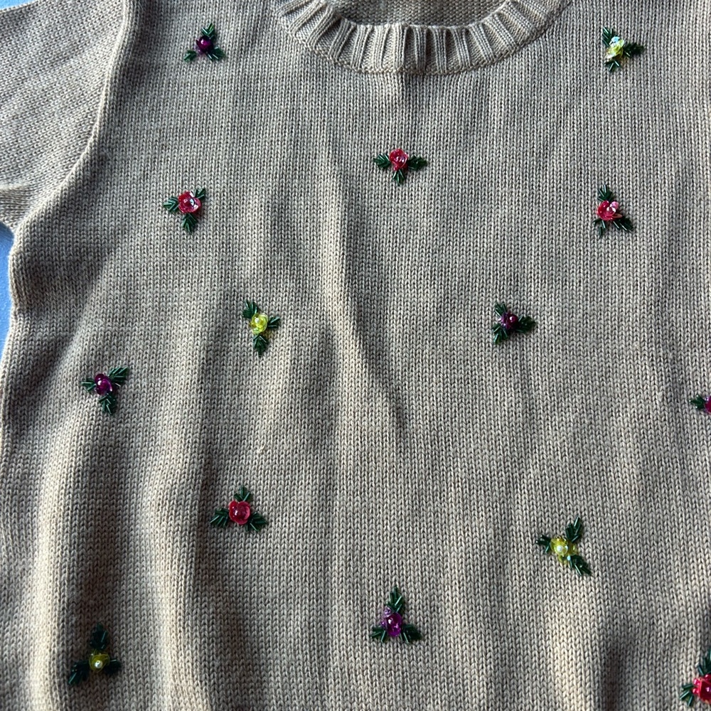 Dolce & Gabbana Beige Knit Short Sleeve Sweater with embroidery - Picture 4 of 13